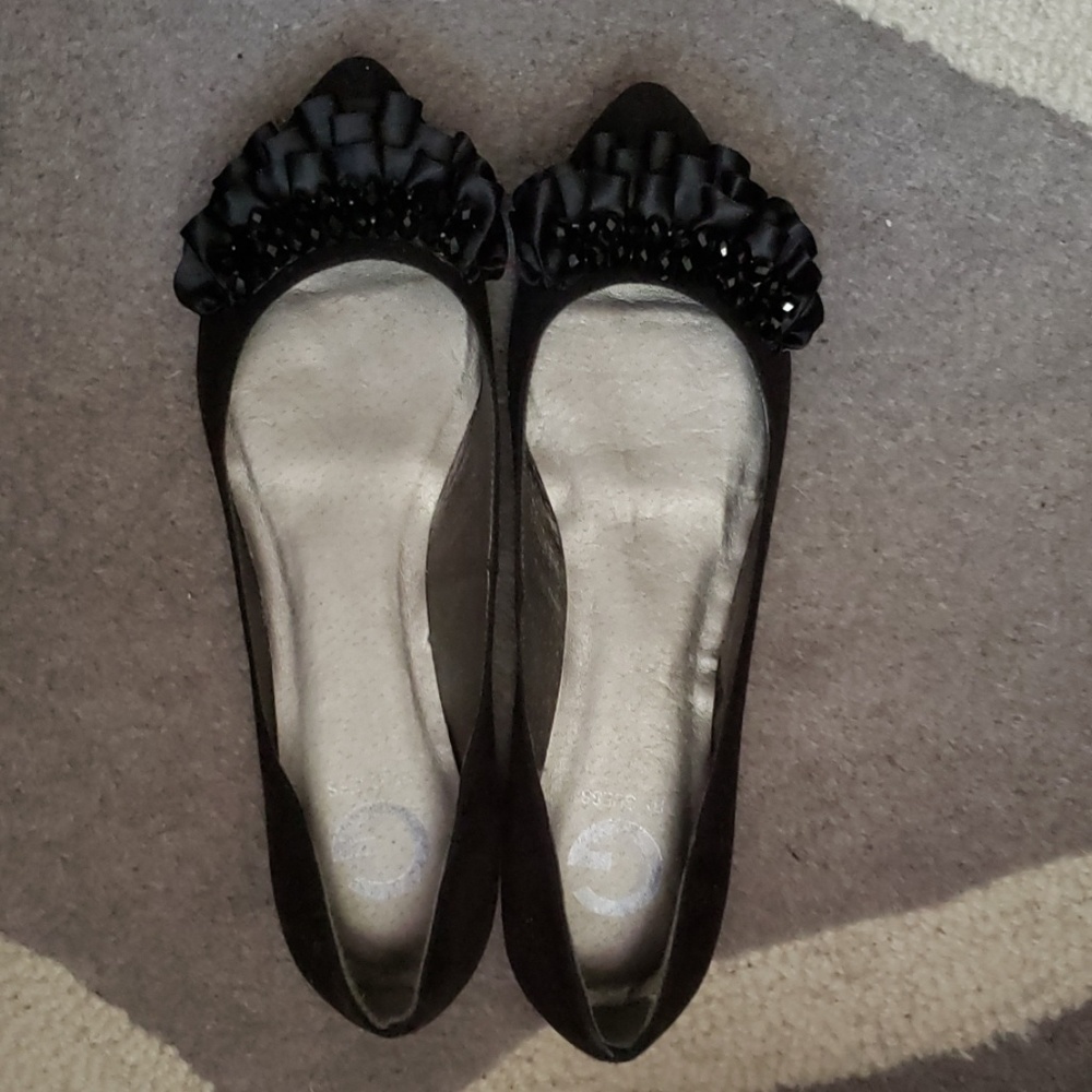G by guess flats
